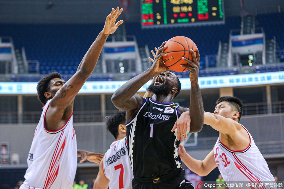 季前赛：青岛96-98辽宁