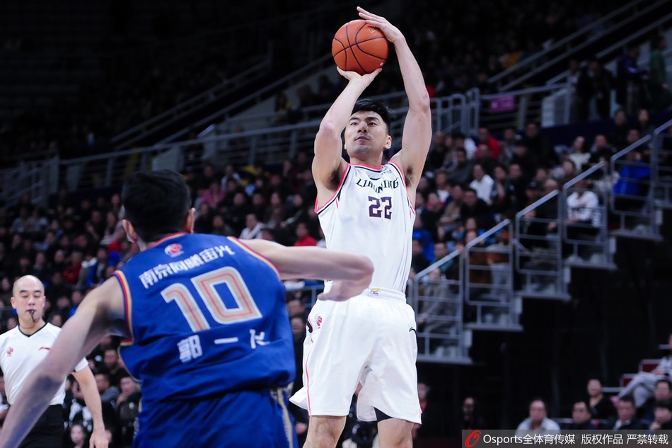 CBA第5轮:辽宁126-107同曦