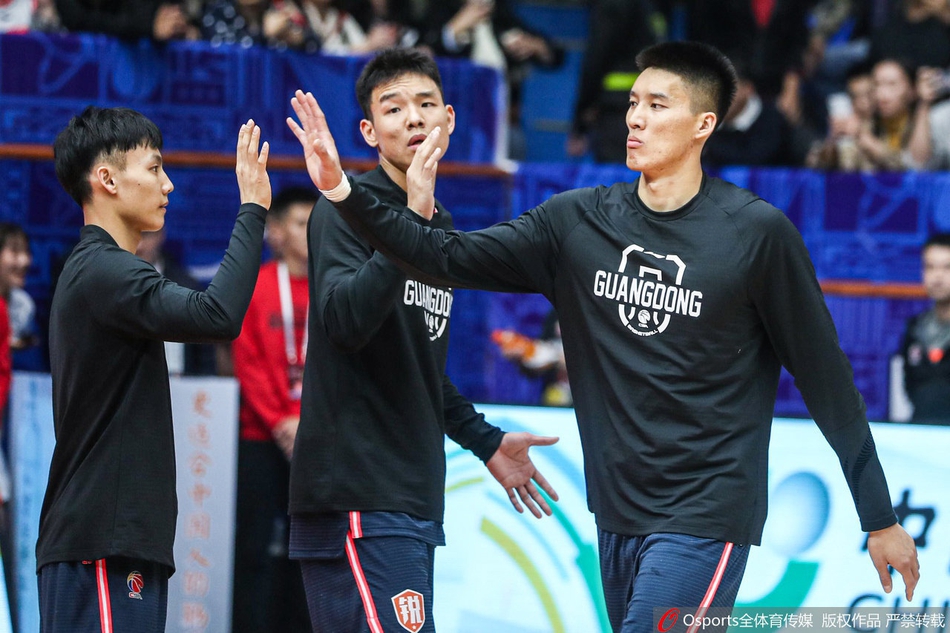 CBA第5轮:四川VS广东