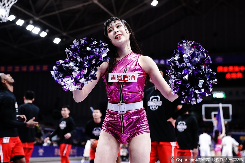 CBA第19轮:篮球宝贝性感热舞助力球队