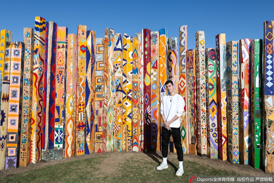 新疆男篮走进那拉提大草原