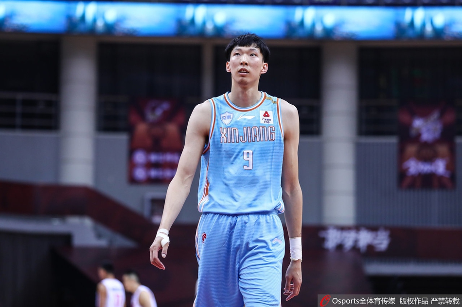 CBA复赛：青岛VS新疆