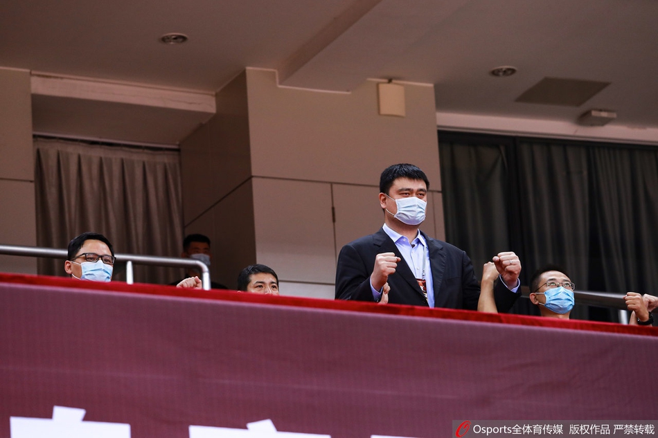 CBA为抗疫烈士和逝世同胞默哀