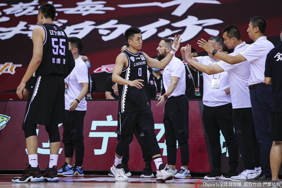 CBA复赛：北京91-82辽宁