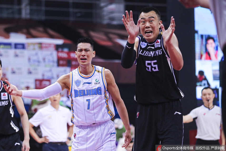 林书豪韩德君上演表情秀