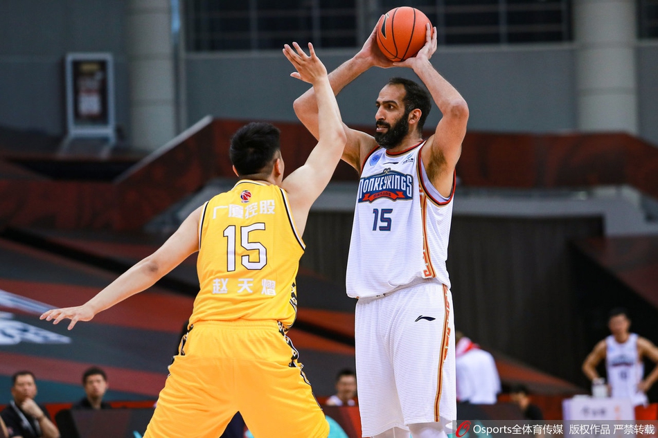 CBA复赛：同曦95-112广厦