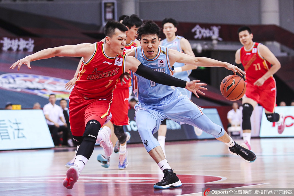 CBA复赛：新疆102-82八一