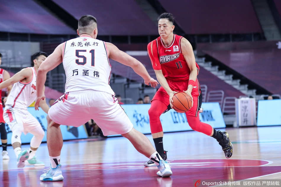 CBA复赛：深圳104-139广东