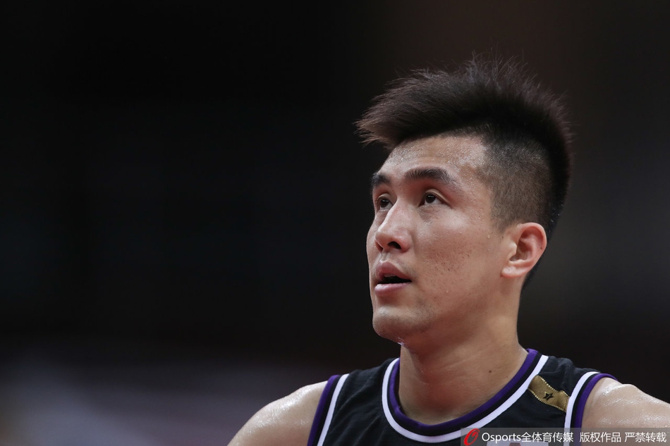 CBA复赛：上海vs辽宁