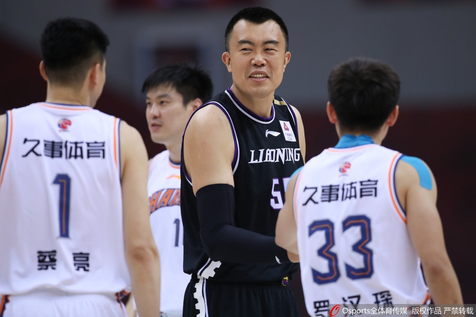 CBA复赛：上海vs辽宁