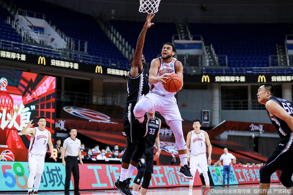 CBA复赛：上海vs辽宁