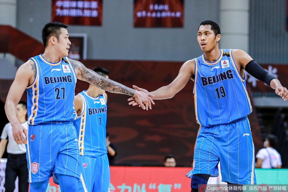 CBA复赛：新疆67-78北京