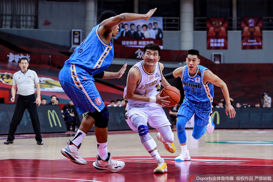 CBA复赛：广厦100-87北京