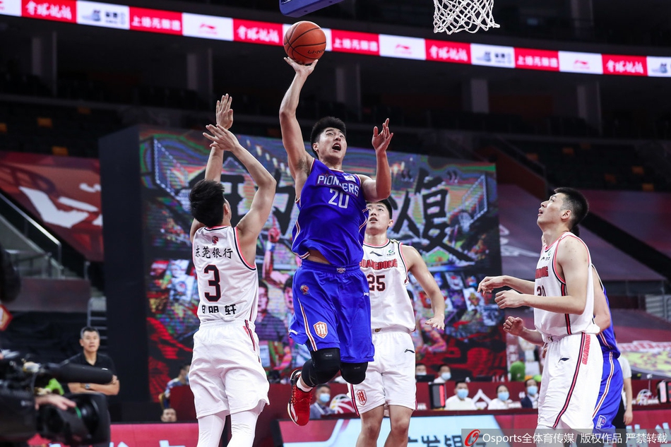 CBA复赛：广东132-79天津