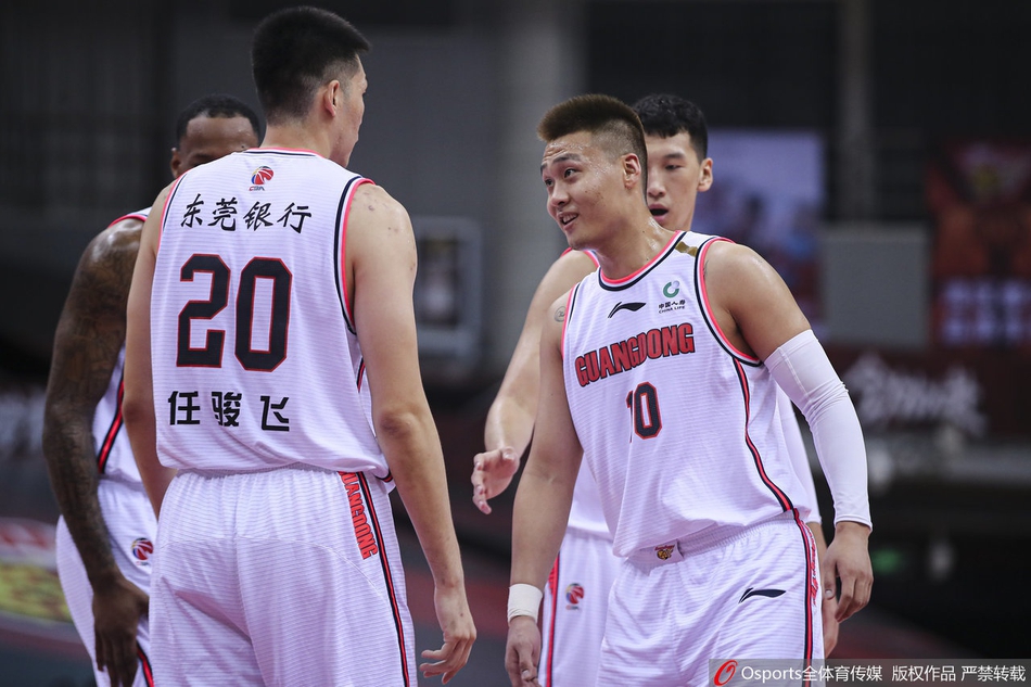 CBA复赛：广东114-111青岛