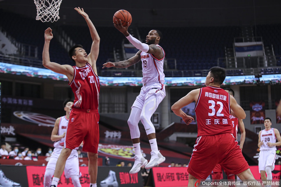 CBA复赛：广东114-111青岛