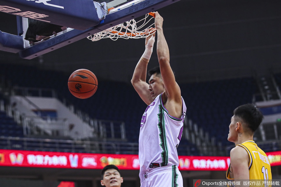CBA复赛：山东84-100广厦
