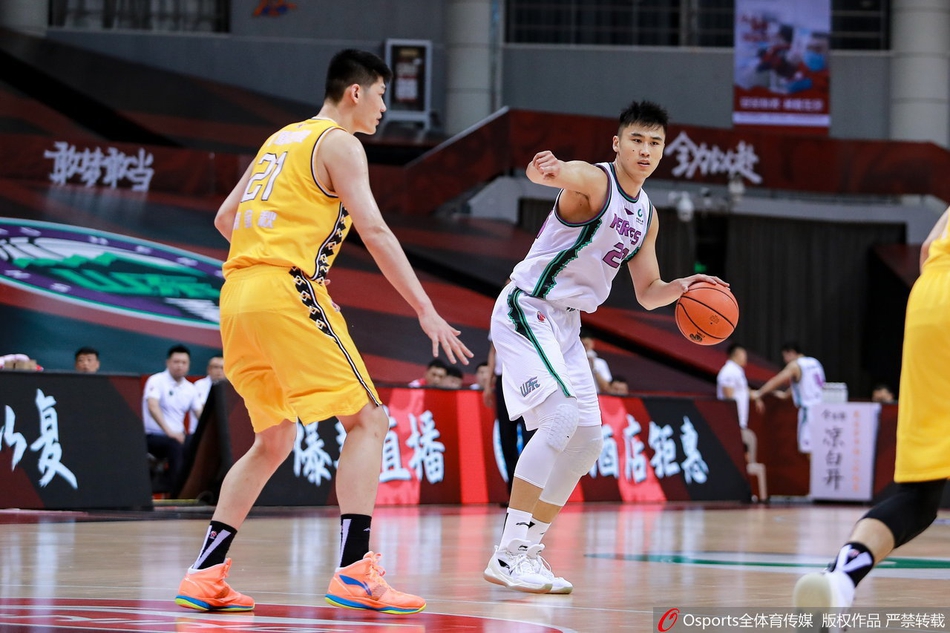 CBA复赛：山东84-100广厦