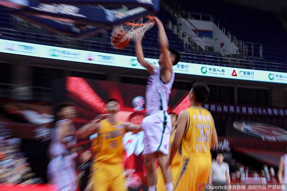 CBA复赛：山东84-100广厦