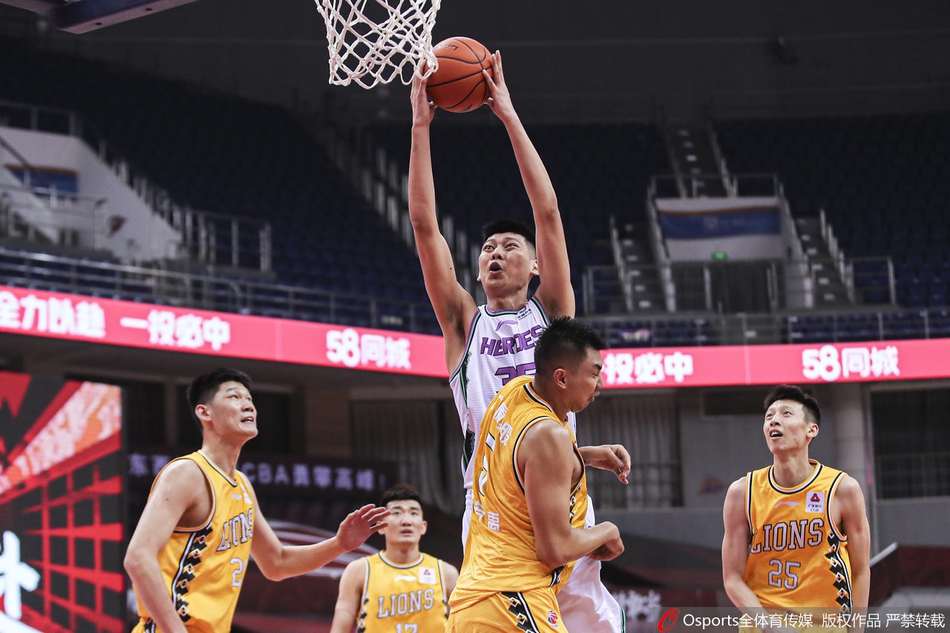 CBA复赛：山东84-100广厦