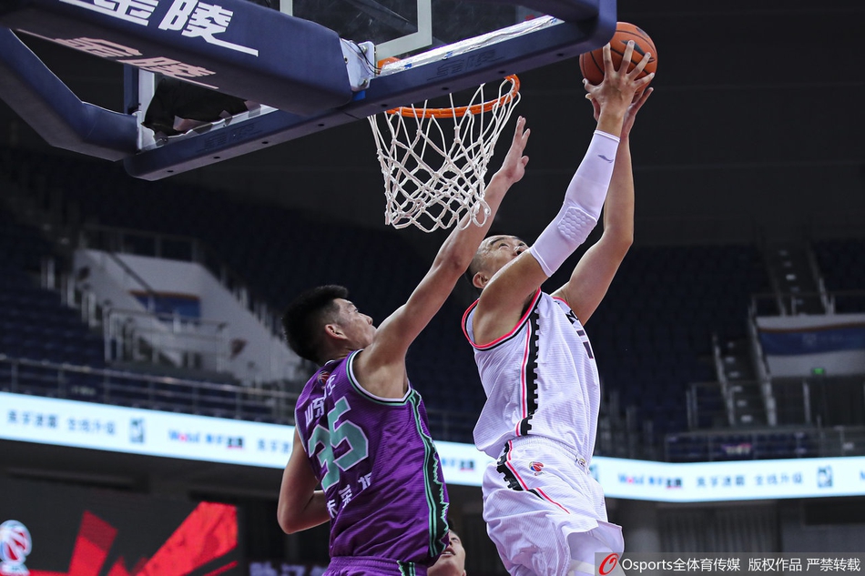 CBA复赛：辽宁123-98山东