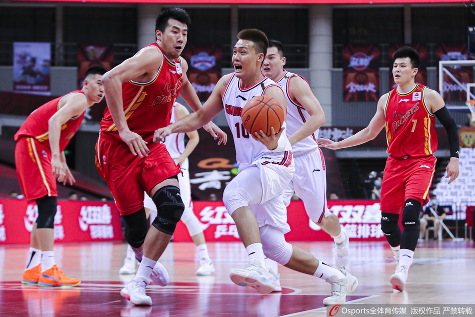 CBA复赛：广东116-108八一