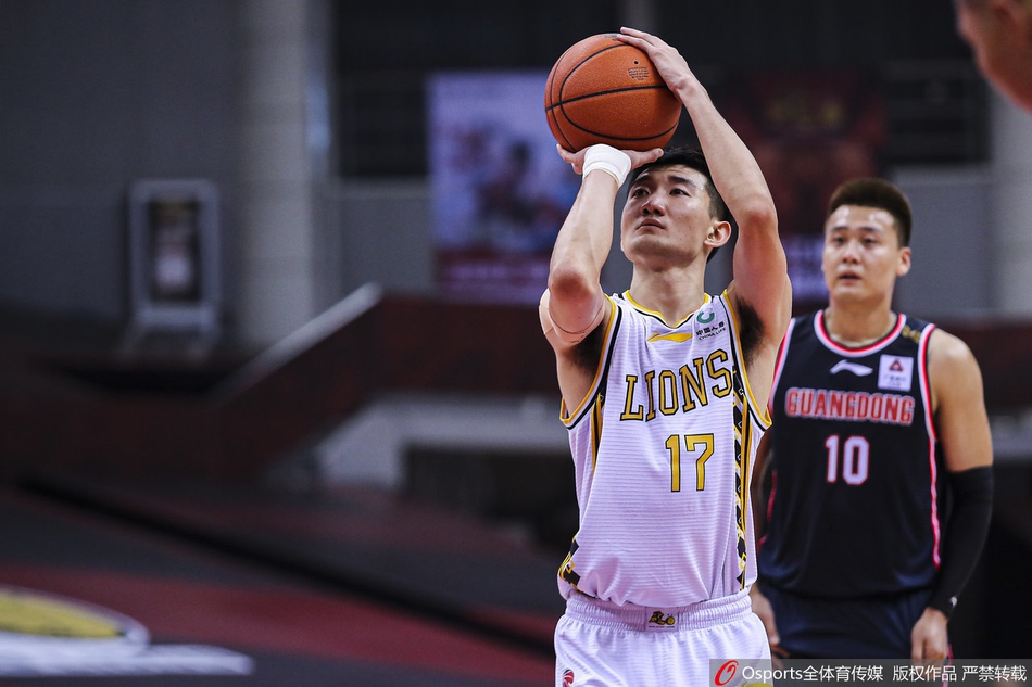 CBA复赛：广厦97-104广东