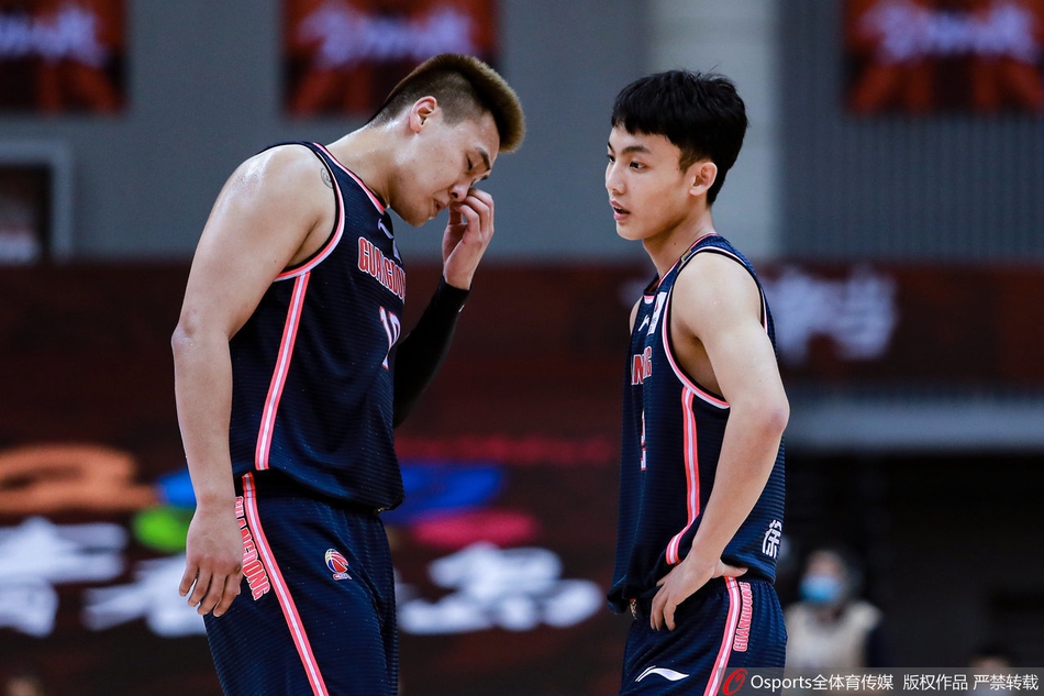 CBA复赛：广厦97-104广东