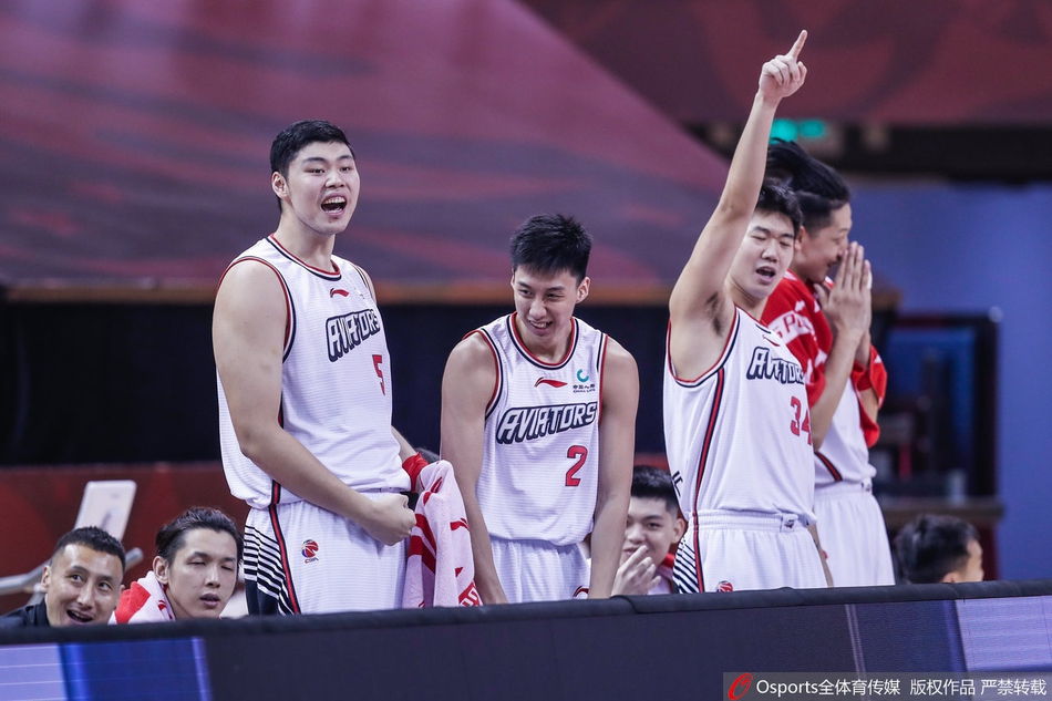 CBA复赛：深圳81-90北京