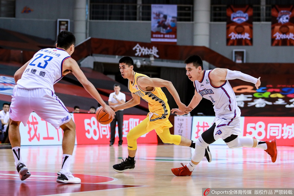 CBA复赛：天津93-125广厦