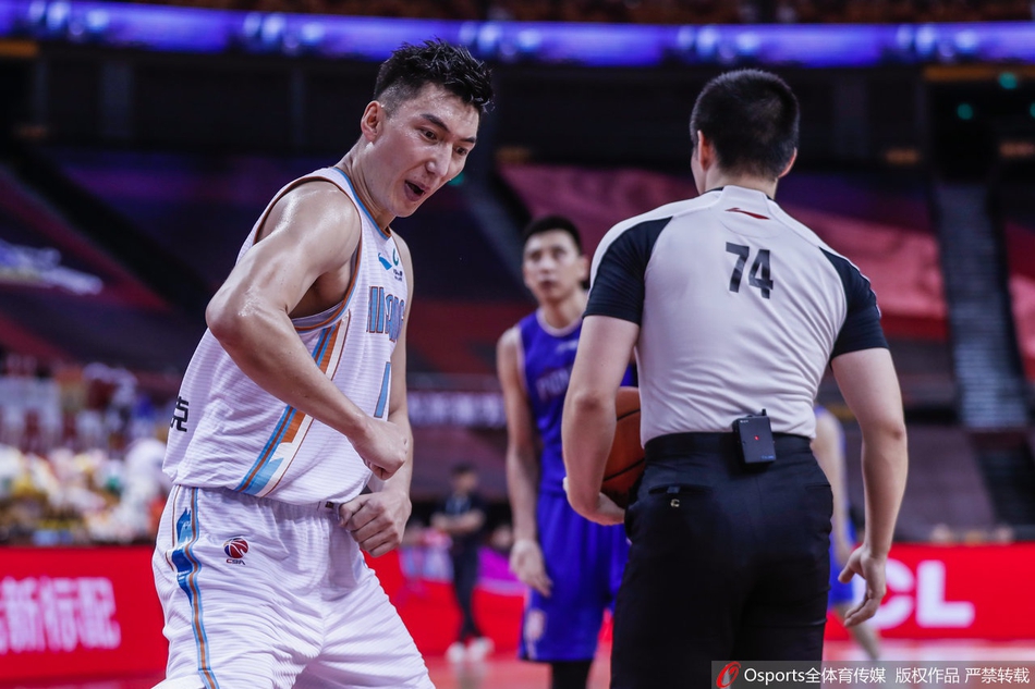 CBA复赛：新疆105-93天津