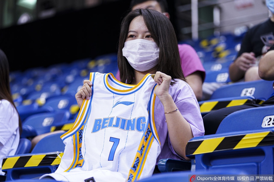 CBA复赛观众入场