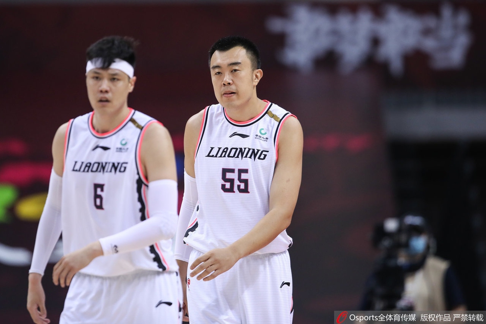 CBA复赛：辽宁126-79四川