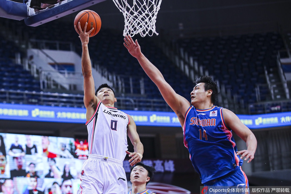 CBA复赛：辽宁126-79四川