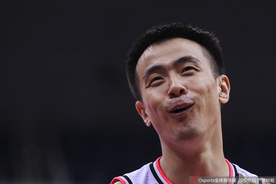 CBA复赛：辽宁126-79四川