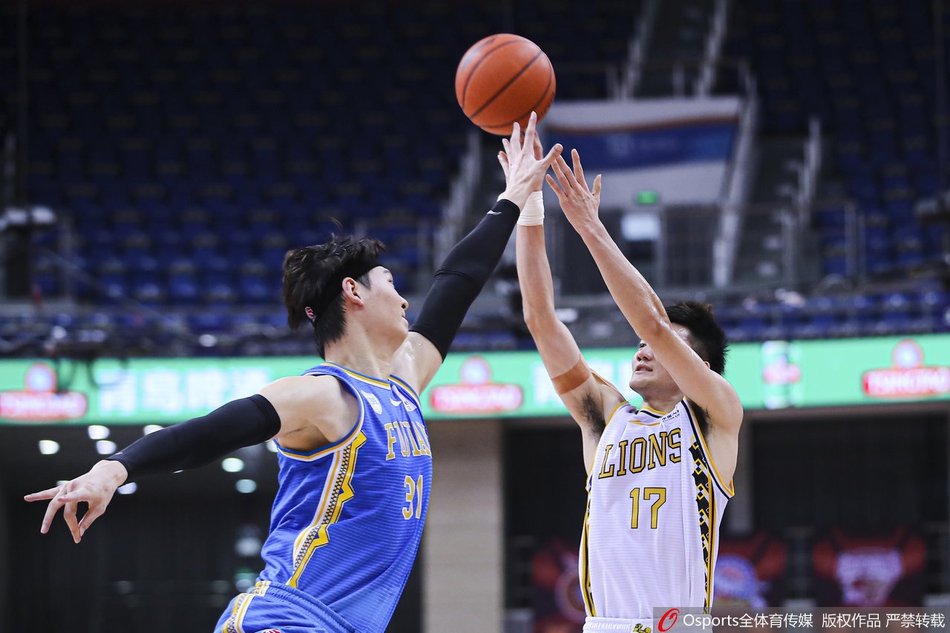 CBA季后赛12进8：广厦119-132福建