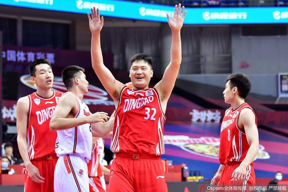 CBA1/4决赛：广东vs青岛