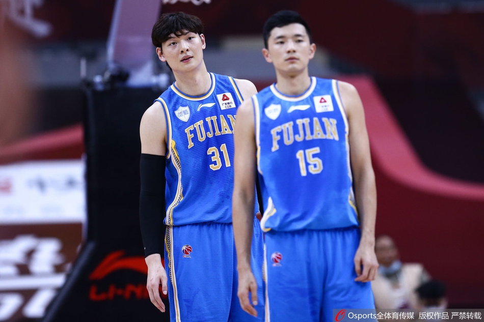 CBA季后赛1/4决赛：北京107-75福建