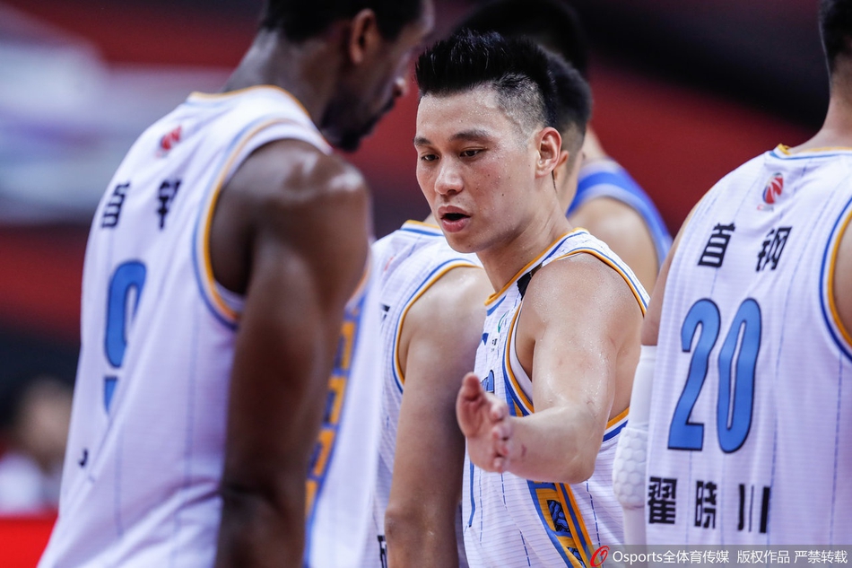 CBA季后赛1/4决赛：北京107-75福建