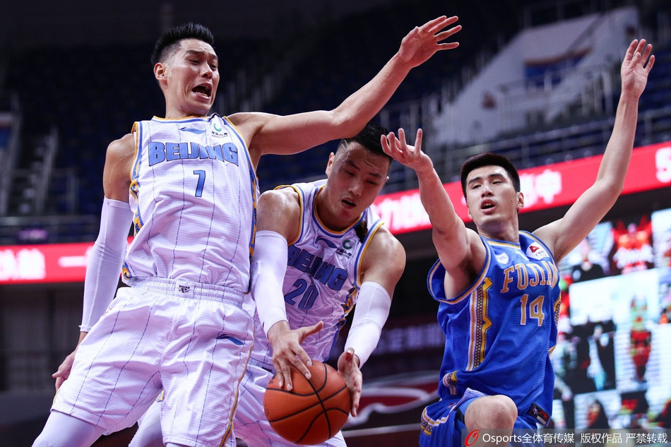 CBA季后赛1/4决赛：北京107-75福建