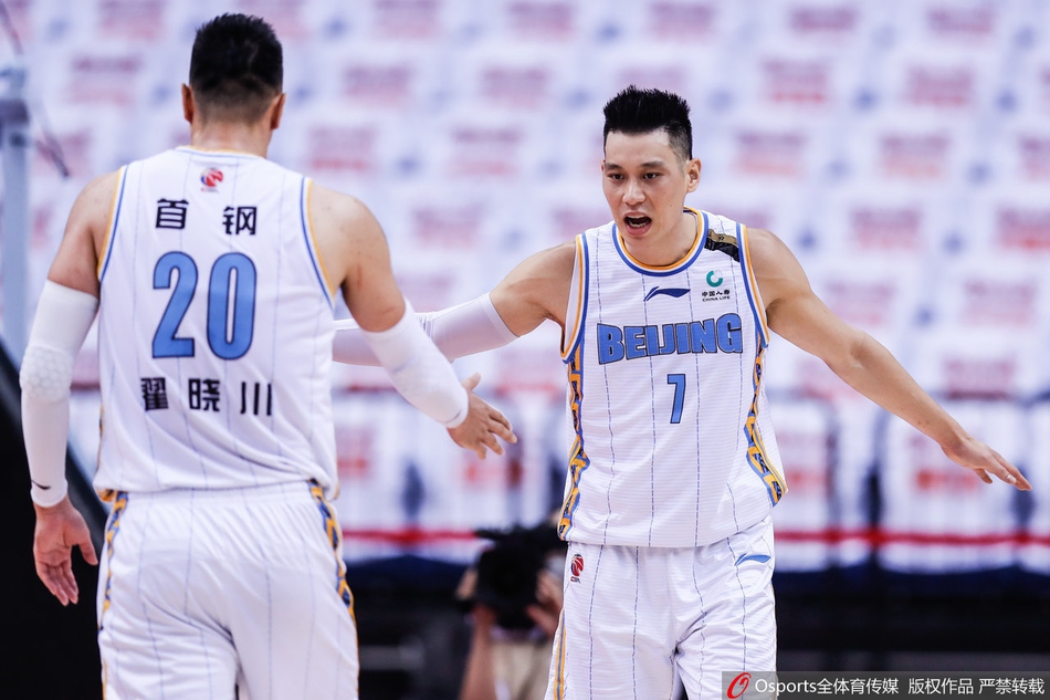 CBA季后赛1/4决赛：北京107-75福建