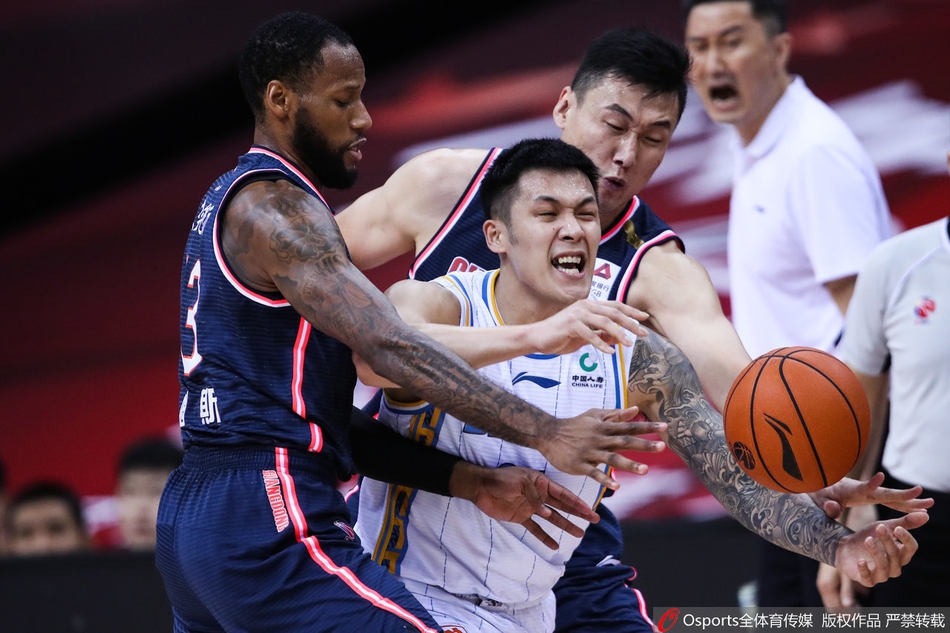 CBA半决赛:北京90-86广东