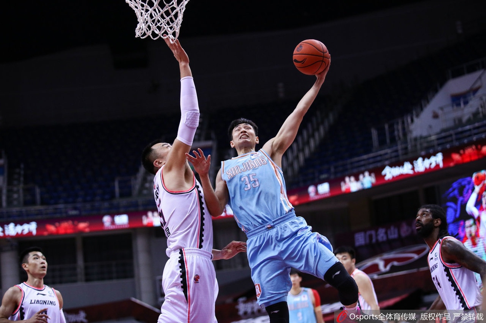 CBA半决赛：辽宁119-113新疆