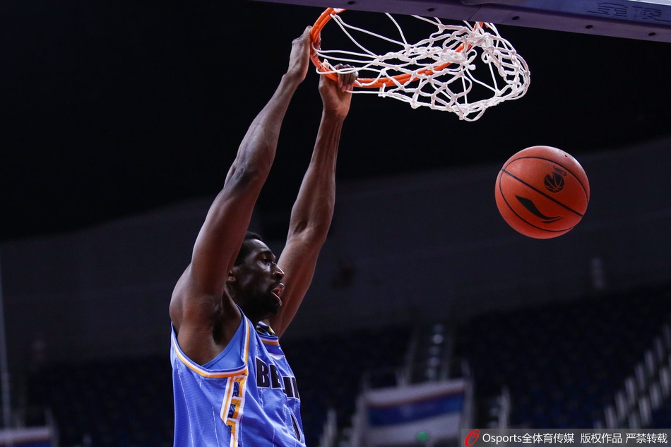 CBA半决赛：广东88-85北京