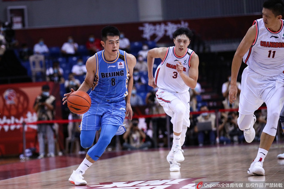 CBA半决赛：广东88-85北京