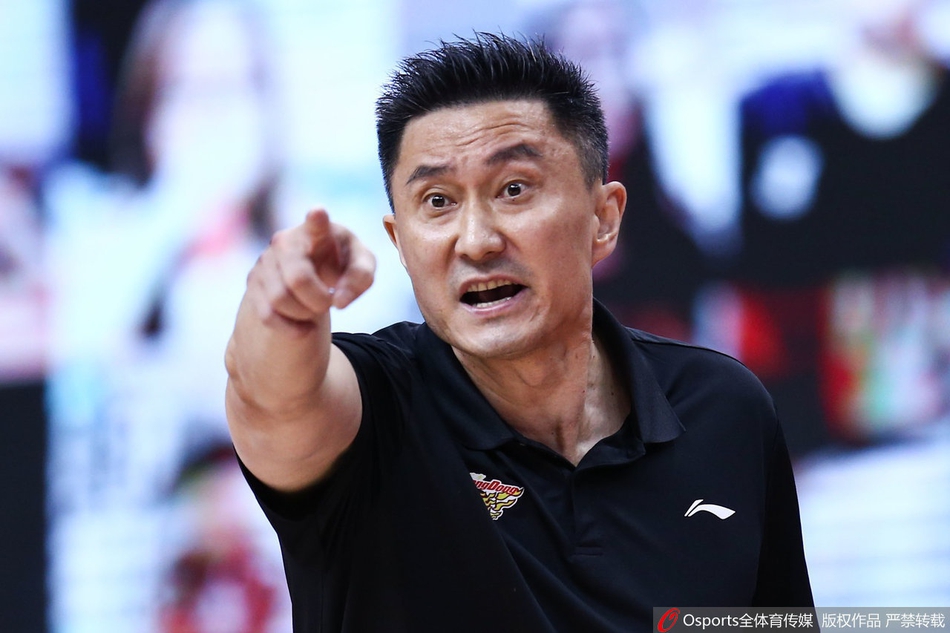 CBA半决赛：广东88-85北京