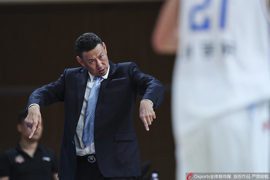 CBA第1轮：肯帝亚94-102青岛