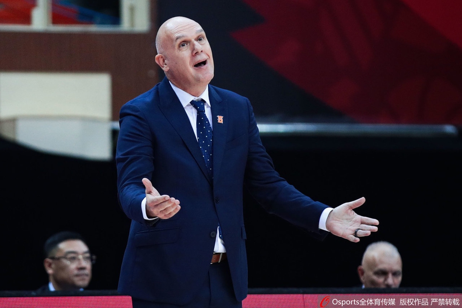 CBA联赛第1轮：广厦122-94上海