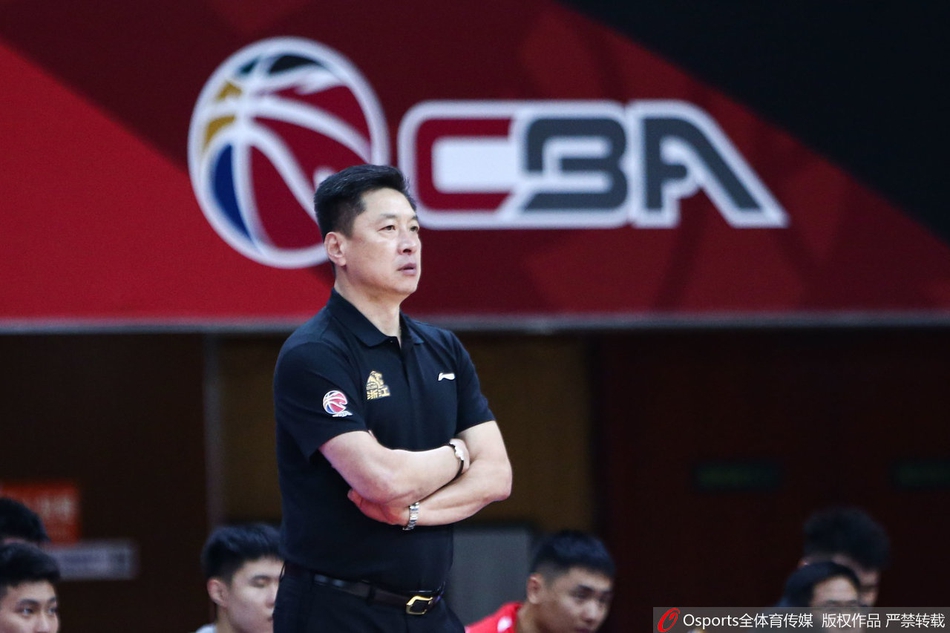 CBA联赛第1轮：广厦122-94上海