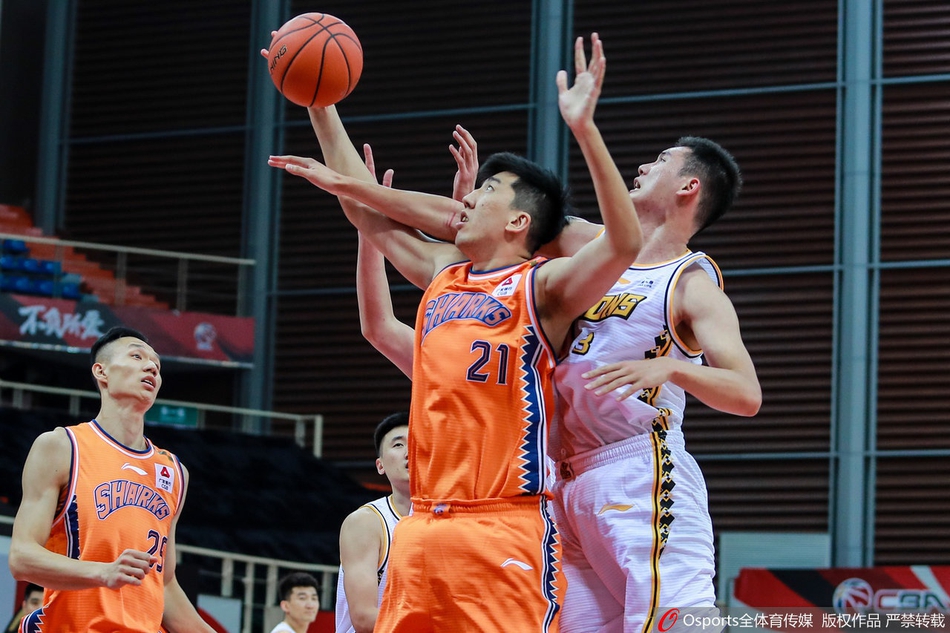CBA联赛第1轮：广厦122-94上海